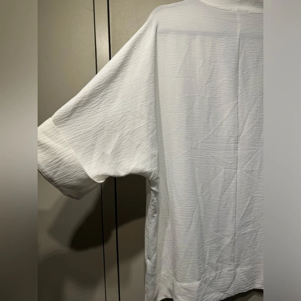 $59 Calvin Klein Batwing Style Blouse - Picture 4 of 7